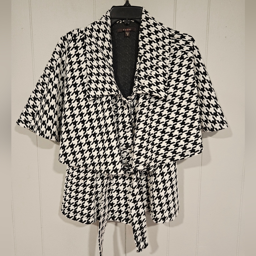 Fever Womens Medium Cape Jacket Coat Black White Houndstooth Belt Buttons